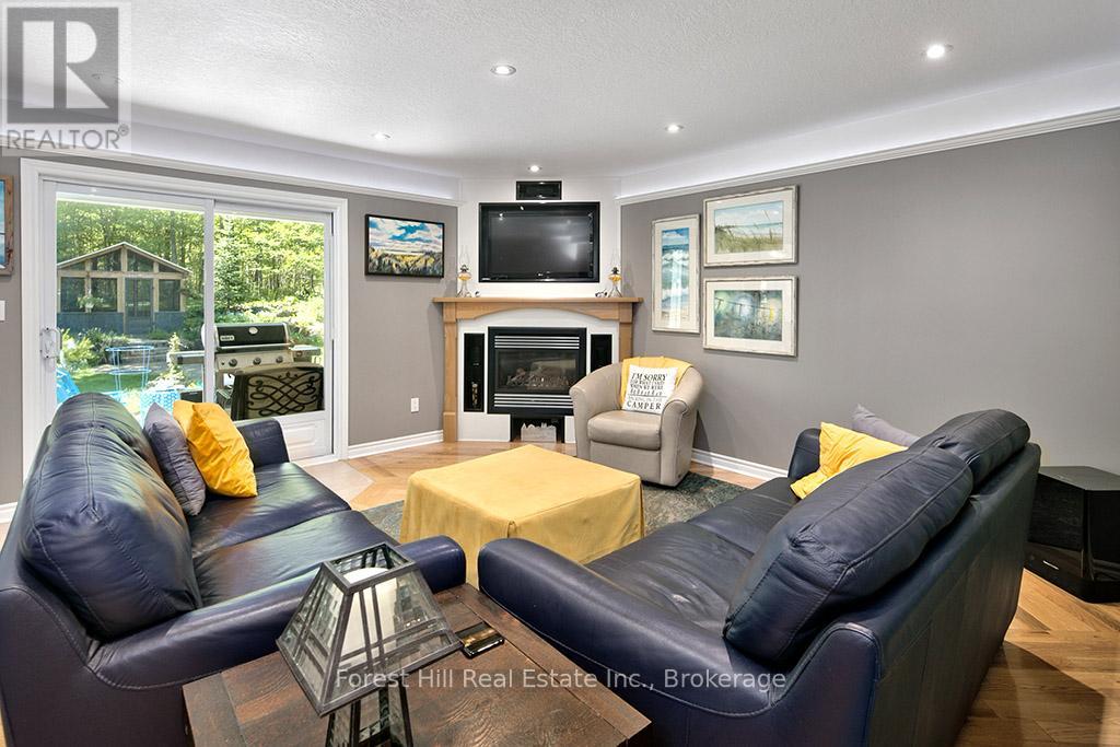 157 Glen Fiddish Road, West Grey, Ontario  N0C 1H0 - Photo 10 - X13233166