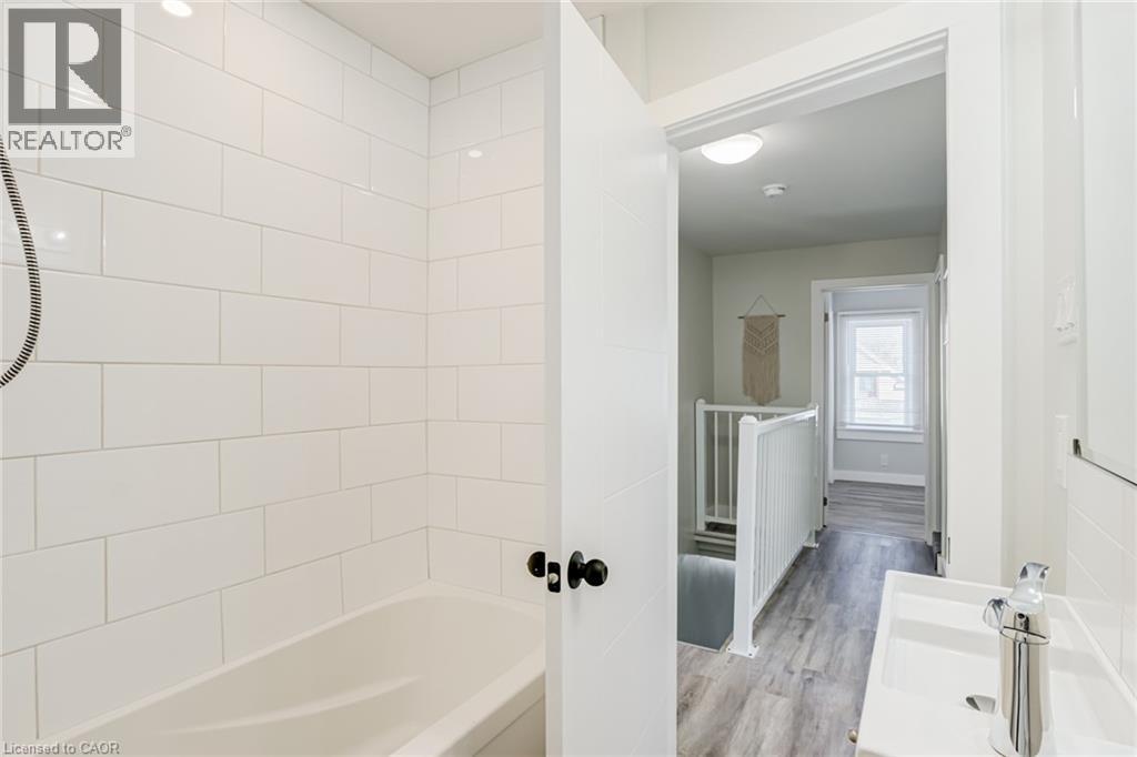 131 Park Row N, Hamilton, Ontario  L8H 4E7 - Photo 21 - 40836120