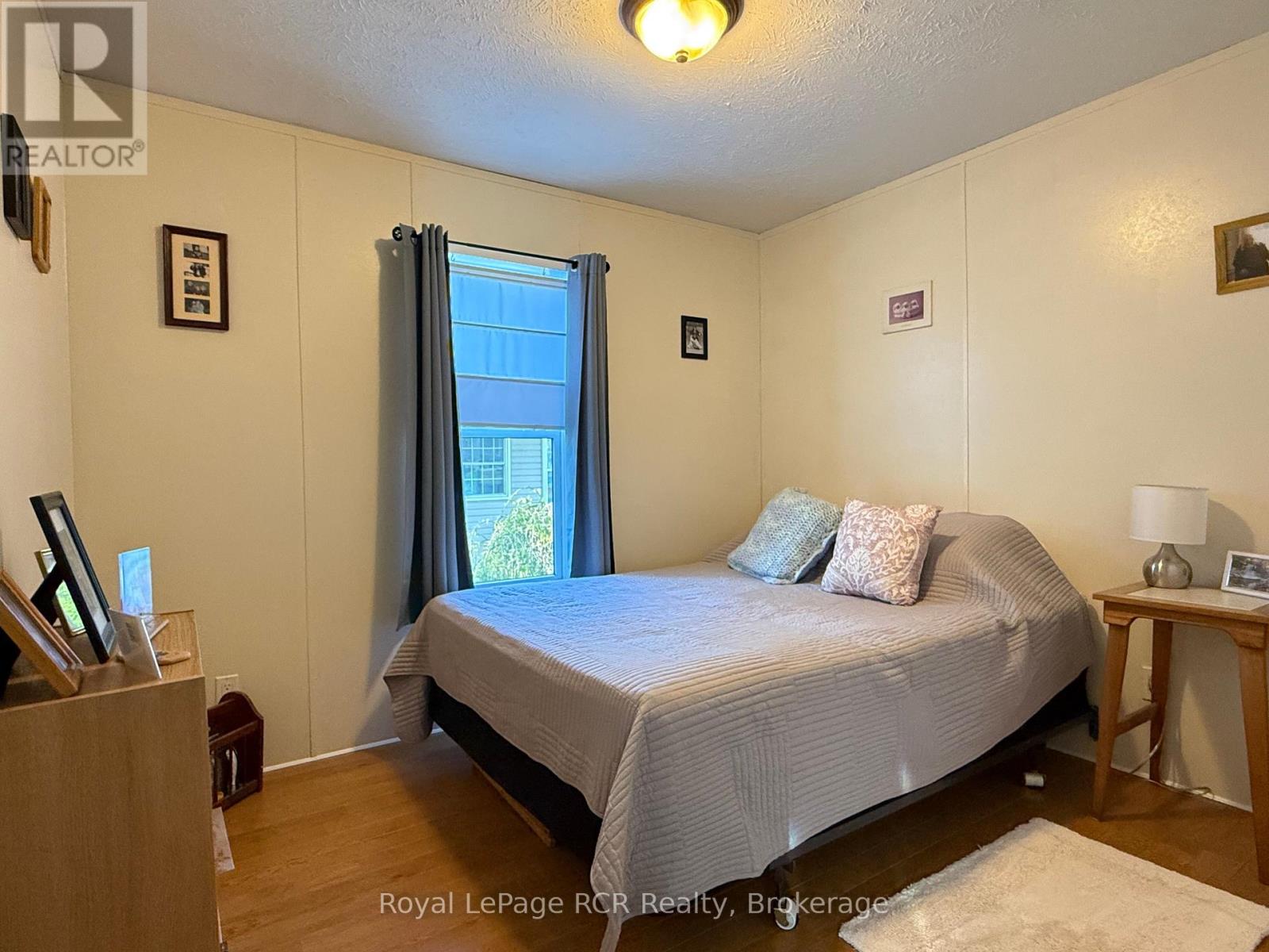 120 Sussex Square, Georgian Bluffs, Ontario  N4K 5N5 - Photo 10 - X13233402