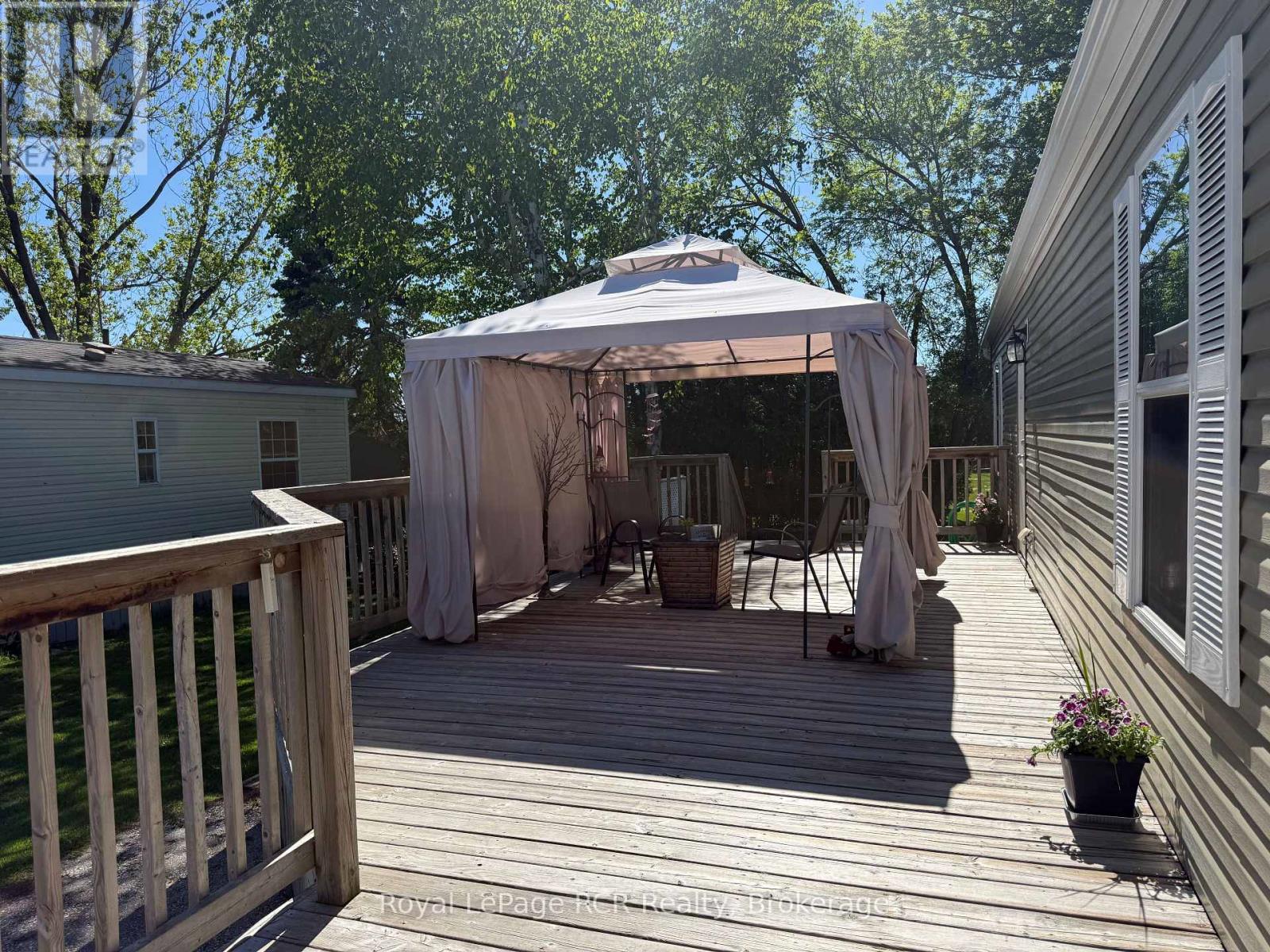 120 Sussex Square, Georgian Bluffs, Ontario  N4K 5N5 - Photo 18 - X13233402