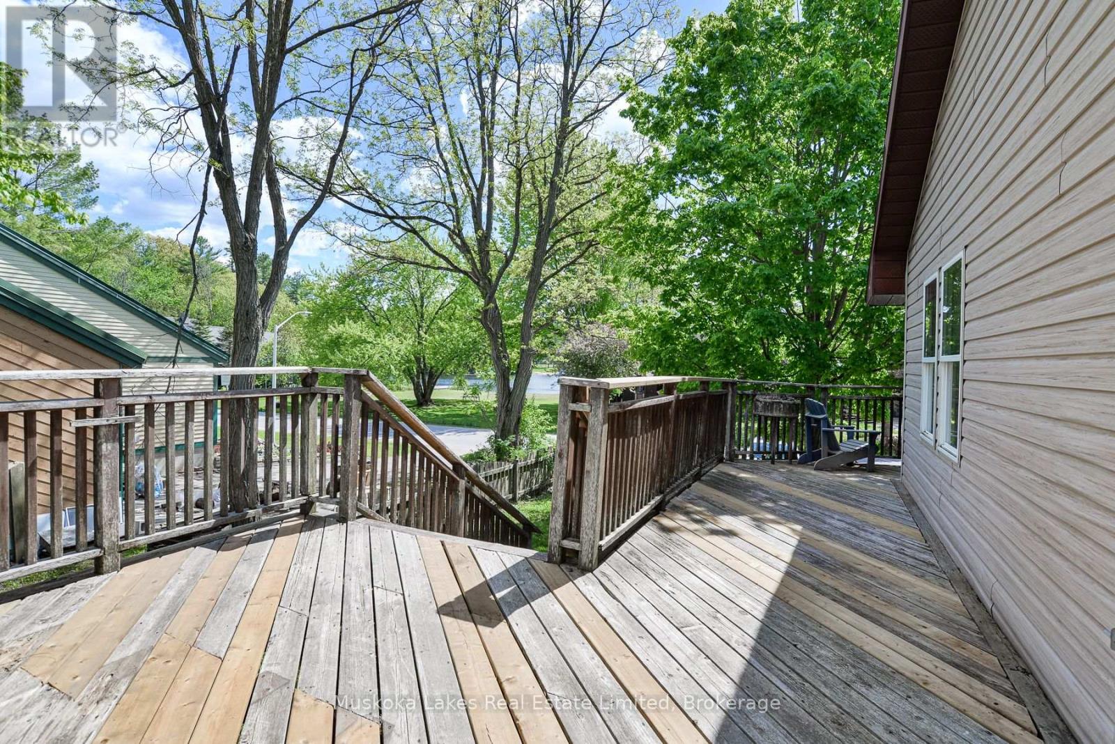 11 Harris Street, Muskoka Lakes, Ontario  P0B 1J0 - Photo 5 - X13233420