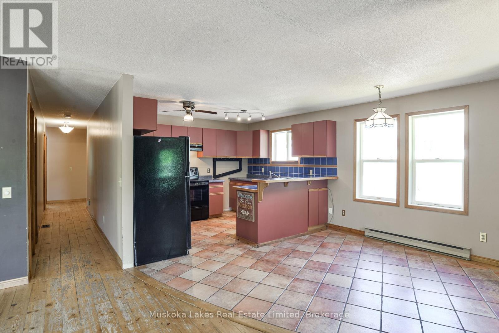 11 Harris Street, Muskoka Lakes, Ontario  P0B 1J0 - Photo 6 - X13233420