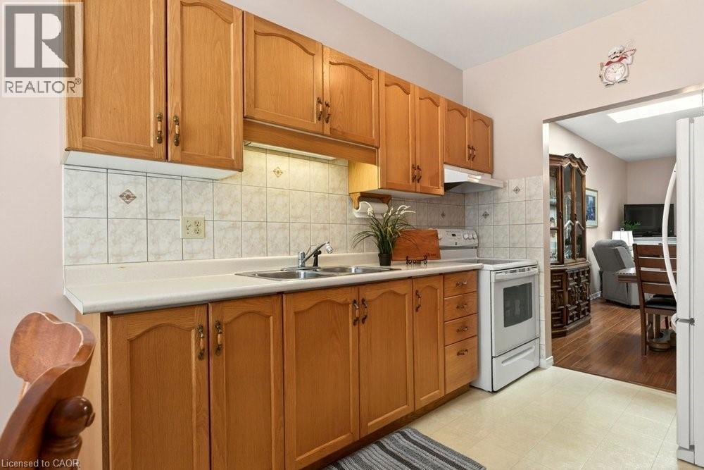 20 Kitty Murray Lane Unit# 11, Ancaster, Ontario  L9K 1L7 - Photo 8 - 40834678