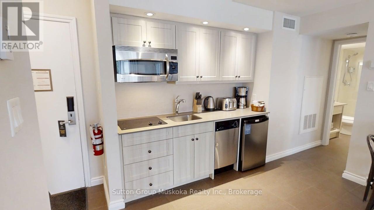 52-305 - 1235 Deerhurst Drive, Huntsville, Ontario  P1H 2E8 - Photo 7 - X13233798