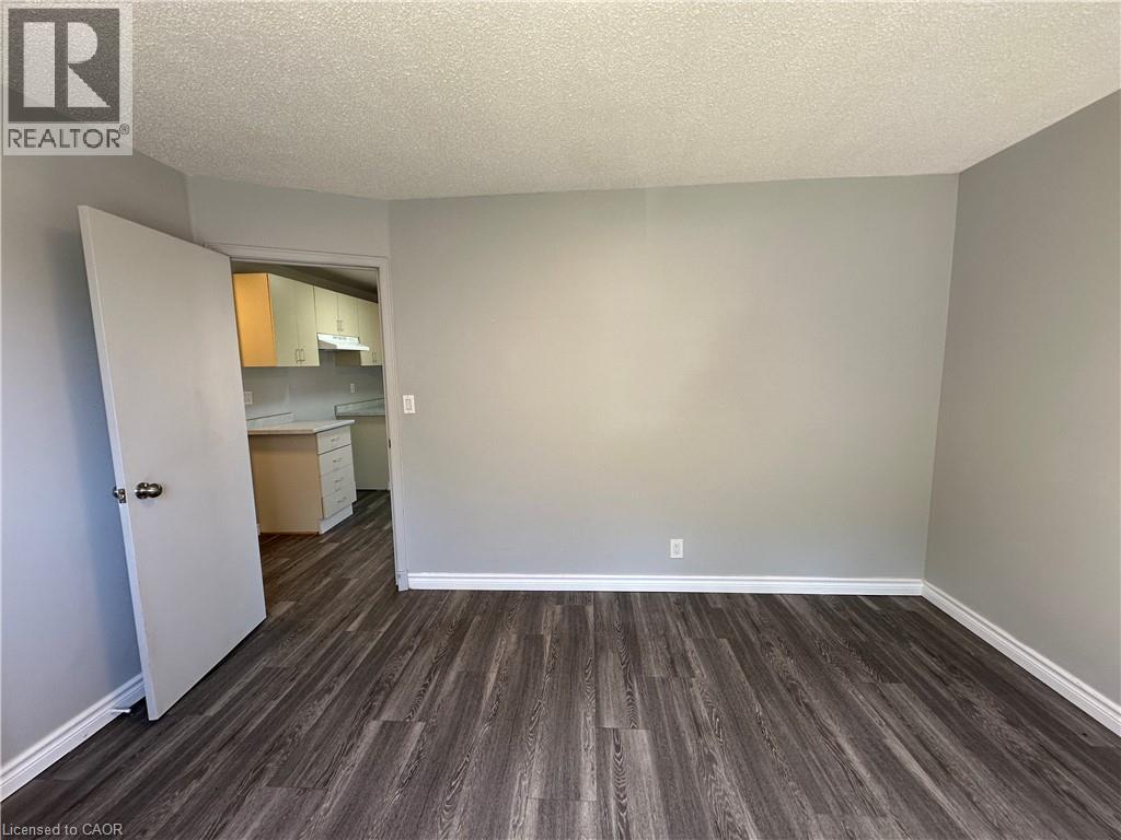 64-66 Oakwood Avenue, Simcoe, Ontario  N3Y 1H6 - Photo 17 - 40835944