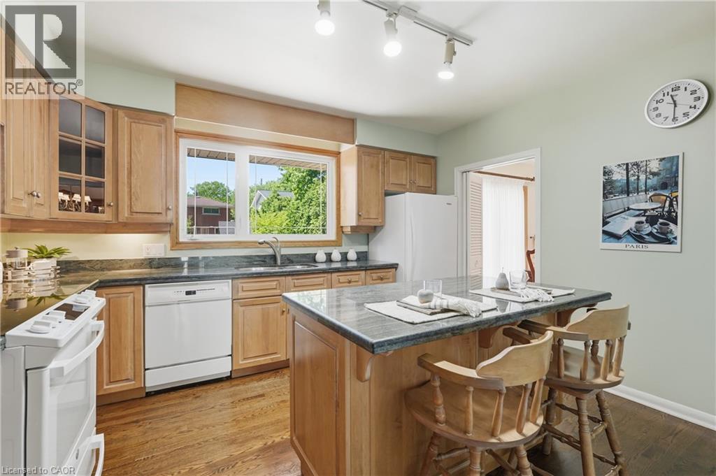 7 Braemar Place, Hamilton, Ontario  L9C 1C9 - Photo 12 - 40836283