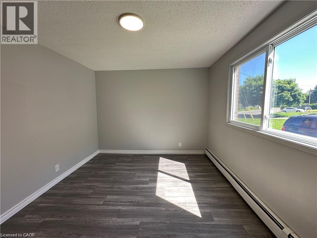 64-66 Oakwood Avenue, Simcoe, Ontario  N3Y 1H6 - Photo 18 - 40835846