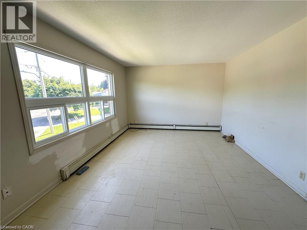 64-66 Oakwood Avenue, Simcoe, Ontario  N3Y 1H6 - Photo 29 - 40835846