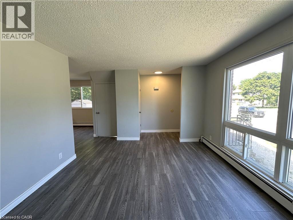 64-66 Oakwood Avenue, Simcoe, Ontario  N3Y 1H6 - Photo 7 - 40835846