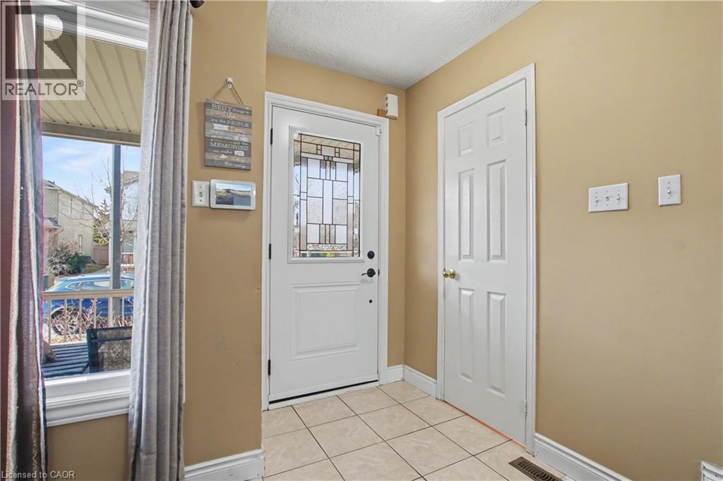 236 Fitzgerald Crescent, Milton, Ontario  L9T 5Y4 - Photo 5 - 40836108
