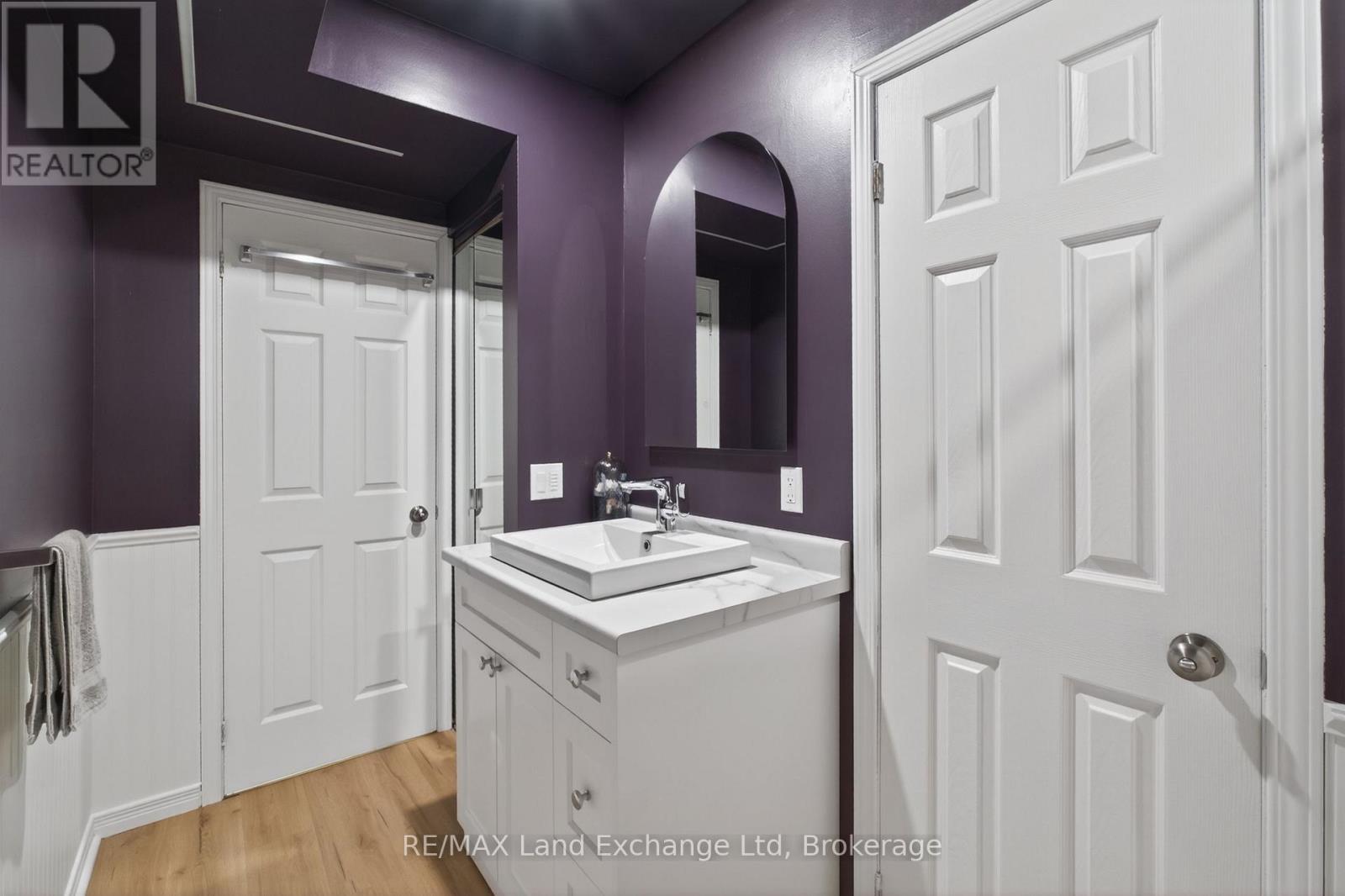 15 Whitechurch Street, Huron-Kinloss, Ontario  N0G 2W0 - Photo 19 - X13234276