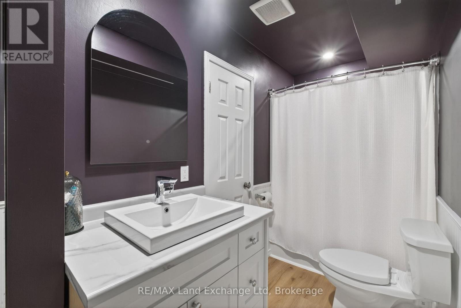 15 Whitechurch Street, Huron-Kinloss, Ontario  N0G 2W0 - Photo 20 - X13234276