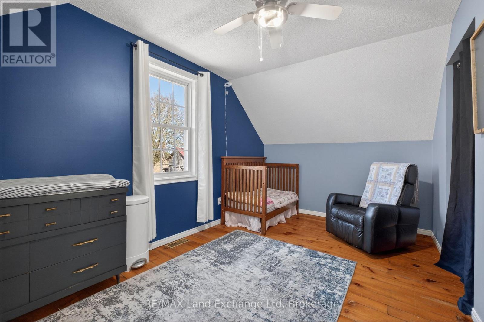 15 Whitechurch Street, Huron-Kinloss, Ontario  N0G 2W0 - Photo 32 - X13234276