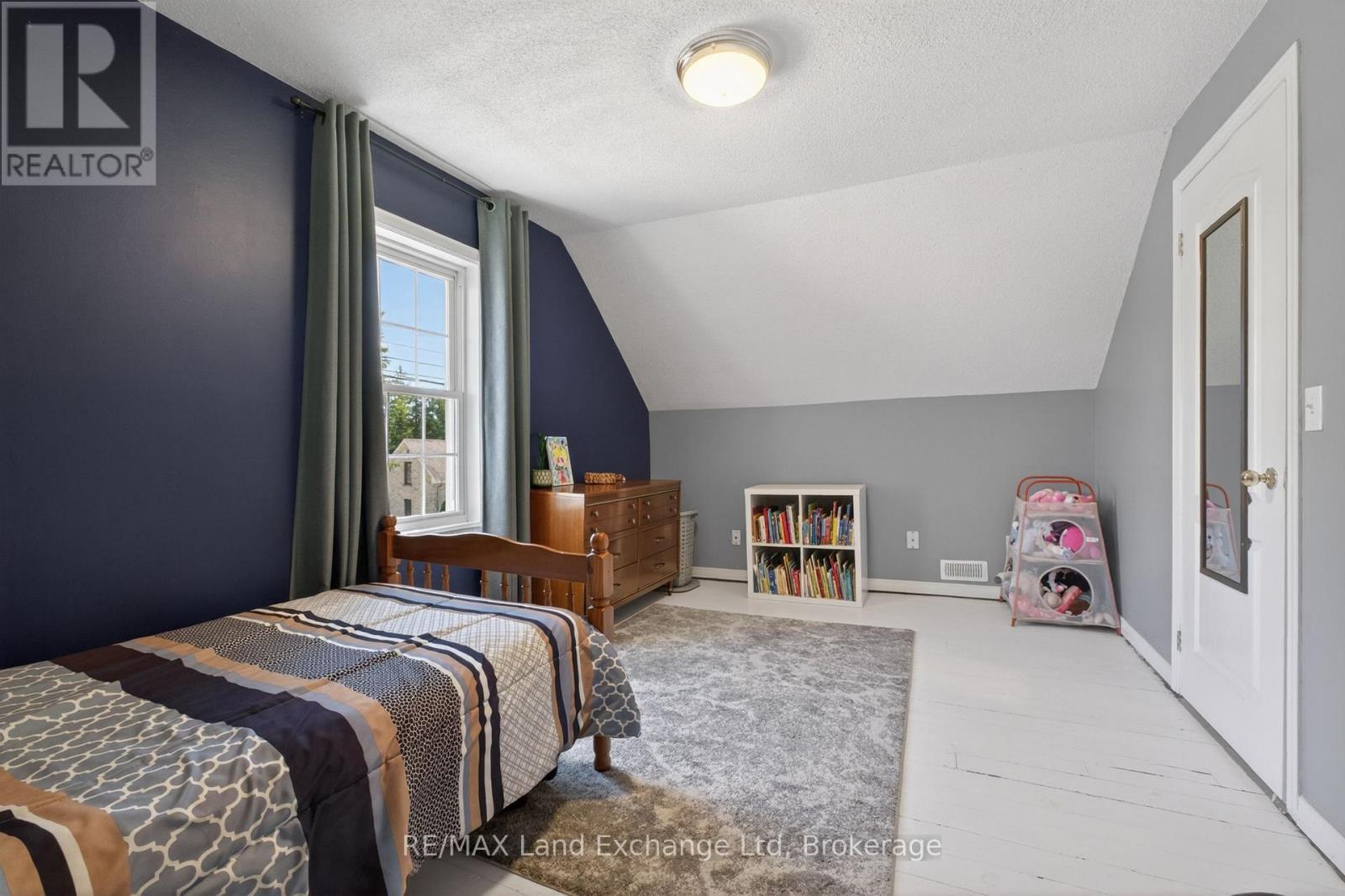 15 Whitechurch Street, Huron-Kinloss, Ontario  N0G 2W0 - Photo 36 - X13234276