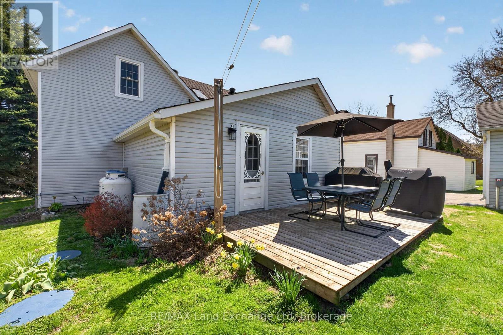 15 Whitechurch Street, Huron-Kinloss, Ontario  N0G 2W0 - Photo 37 - X13234276
