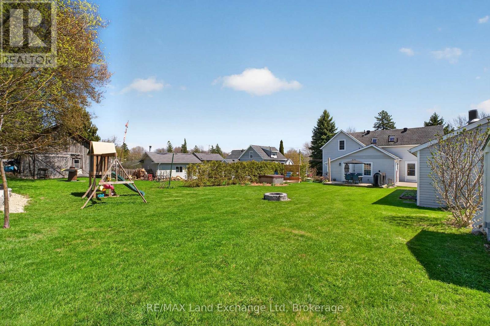 15 Whitechurch Street, Huron-Kinloss, Ontario  N0G 2W0 - Photo 42 - X13234276