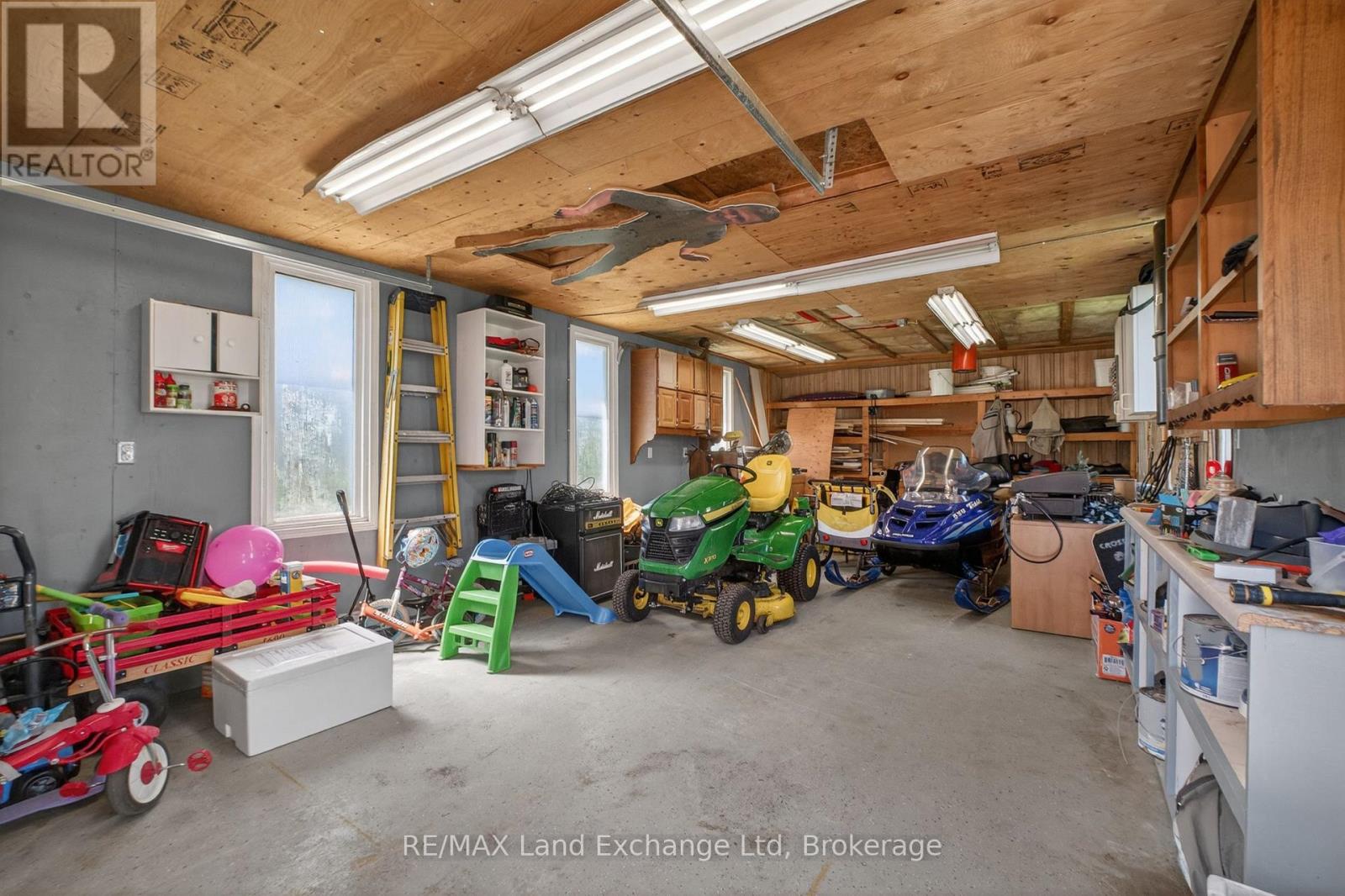 15 Whitechurch Street, Huron-Kinloss, Ontario  N0G 2W0 - Photo 44 - X13234276