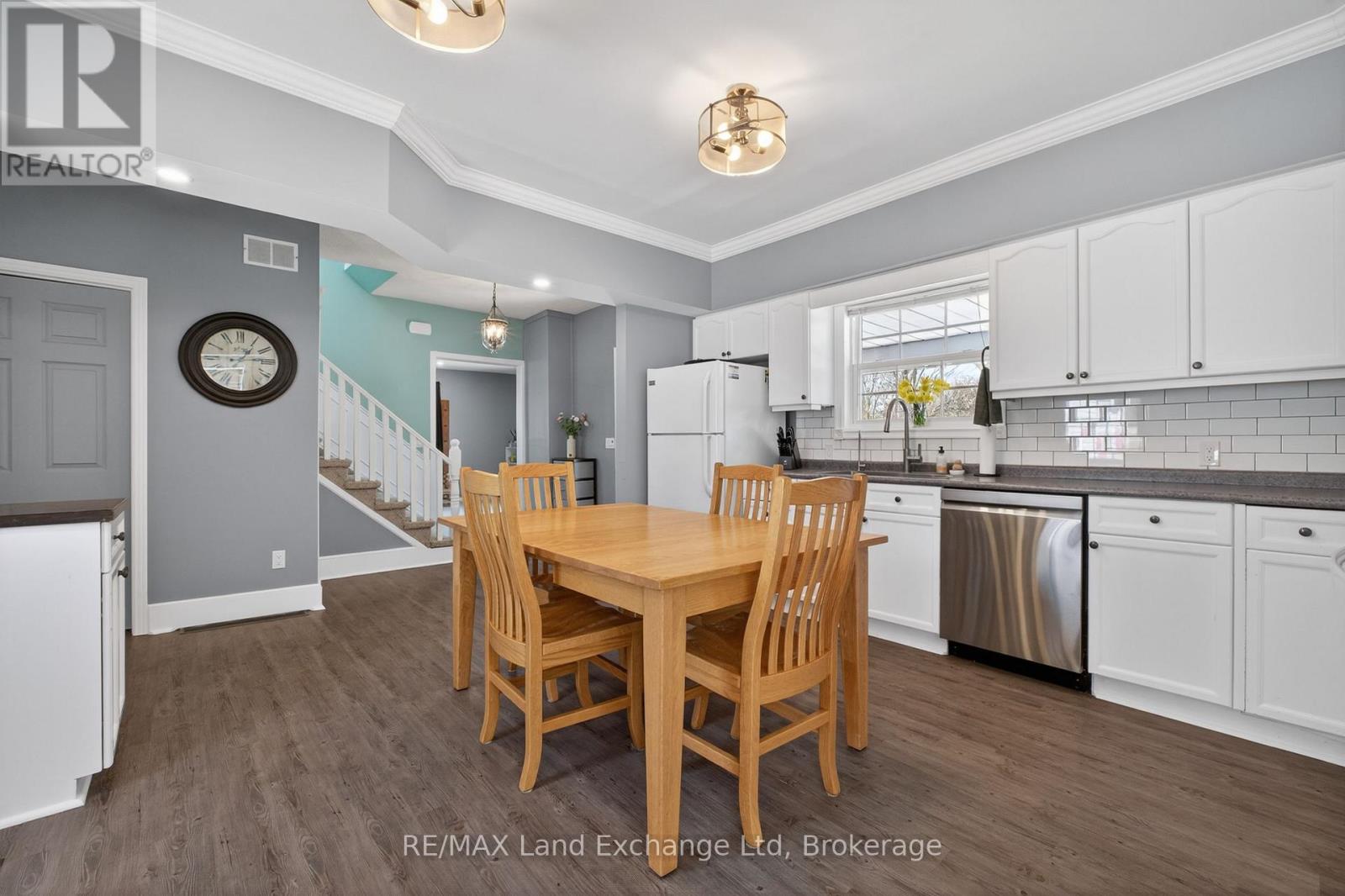 15 Whitechurch Street, Huron-Kinloss, Ontario  N0G 2W0 - Photo 9 - X13234276