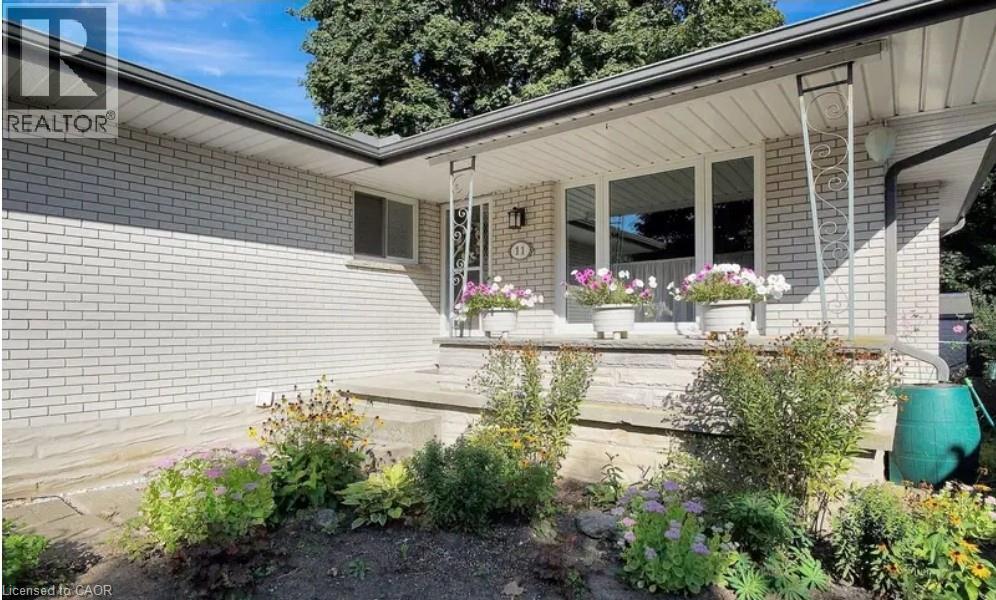 11 Duncairn Avenue, Kitchener, Ontario  N2M 4S5 - Photo 2 - 40835675