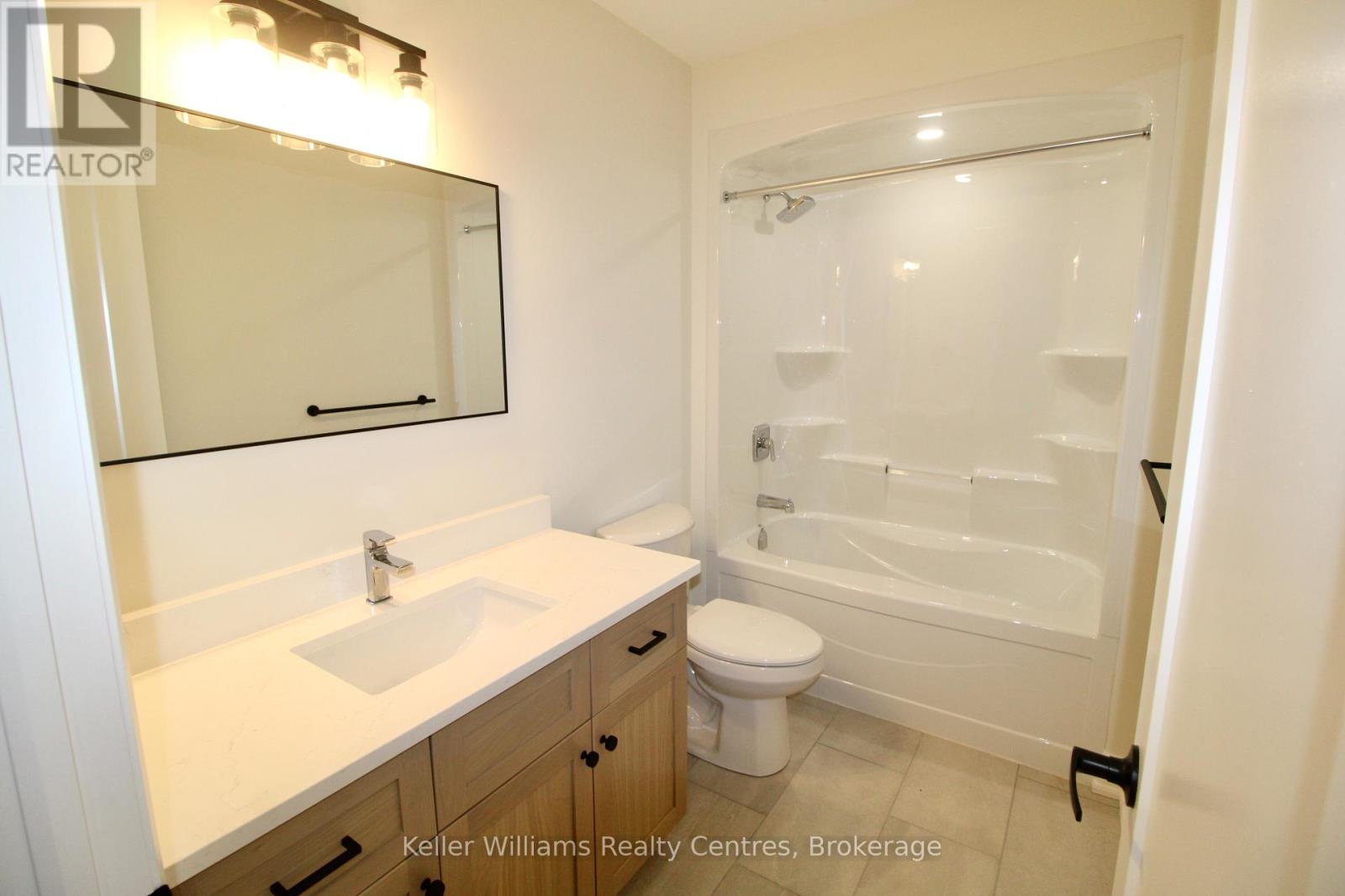 715 18th Street, Hanover, Ontario  N4N 0C7 - Photo 5 - X13234866