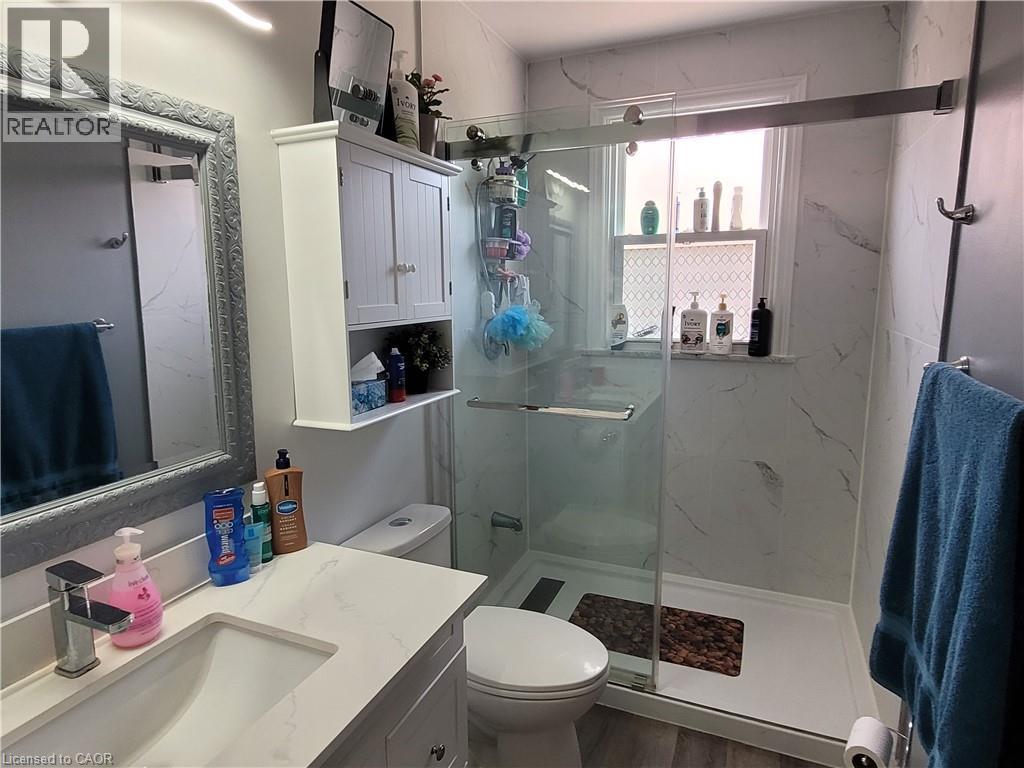 239 West 18th Street, Hamilton, Ontario  L9C 4H1 - Photo 18 - 40836326
