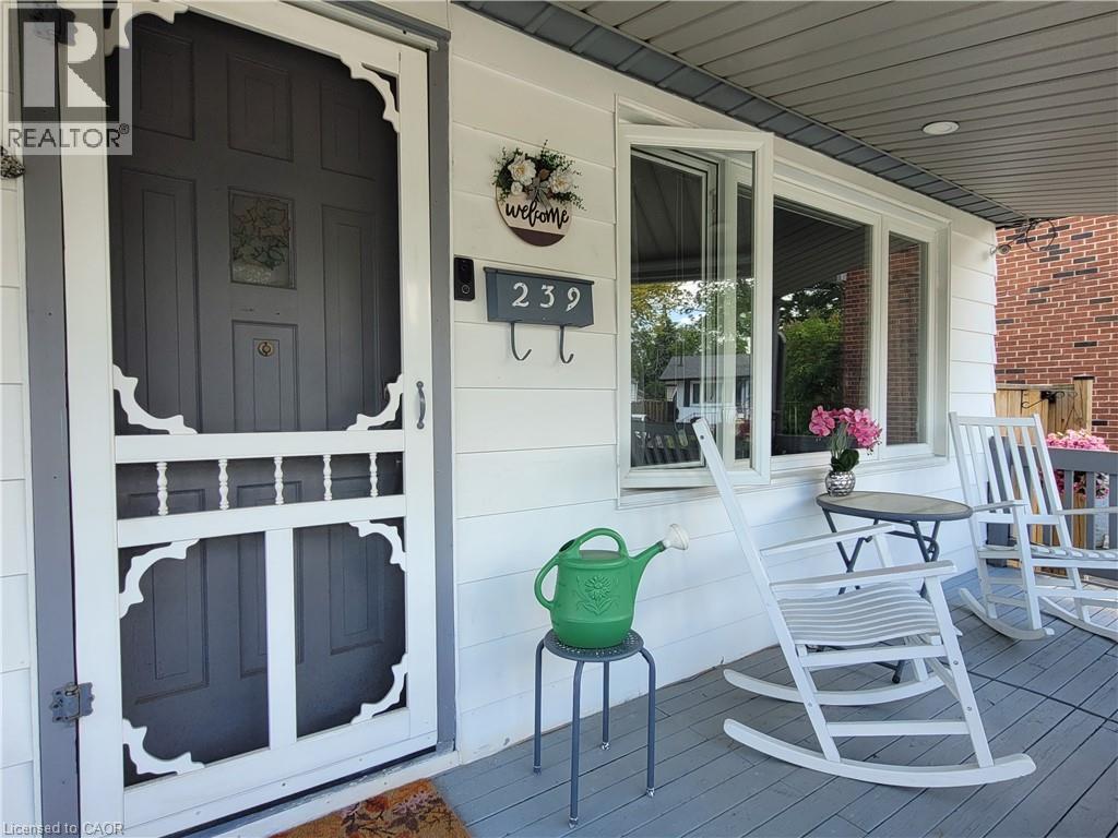 239 West 18th Street, Hamilton, Ontario  L9C 4H1 - Photo 4 - 40836326