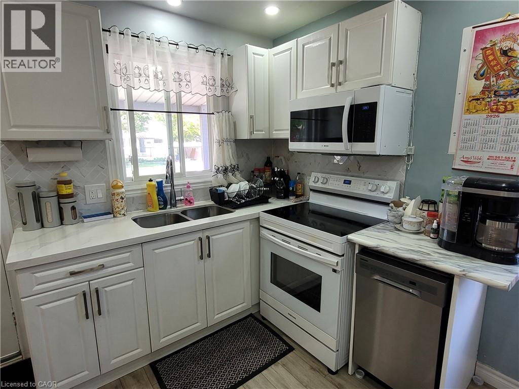 239 West 18th Street, Hamilton, Ontario  L9C 4H1 - Photo 7 - 40836326
