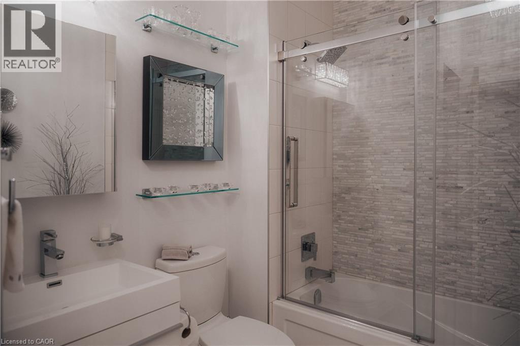 66 Bay Street S Unit# Ph10, Hamilton, Ontario  L8P 4Z6 - Photo 27 - 40836391