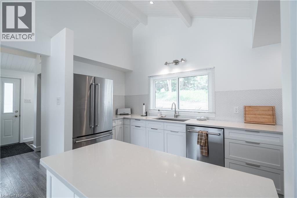 1056 Inawendawin Road, Lake Of Bays, Ontario  P0B 1A0 - Photo 9 - 40836482
