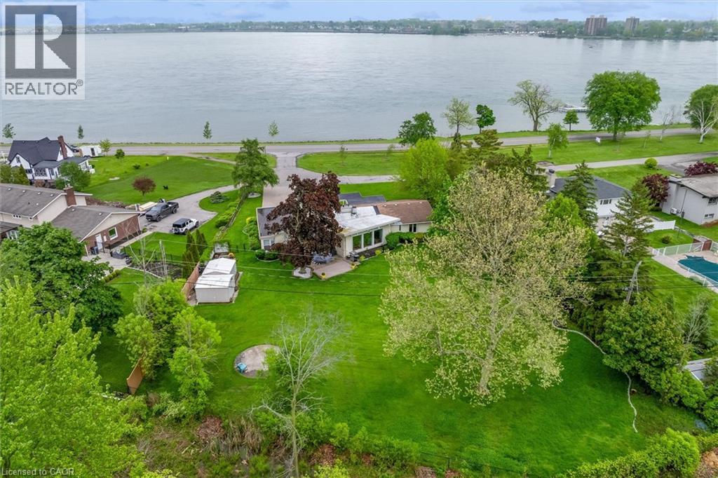 899 Niagara Parkway, Fort Erie, Ontario  L2A 5M4 - Photo 29 - 40835959