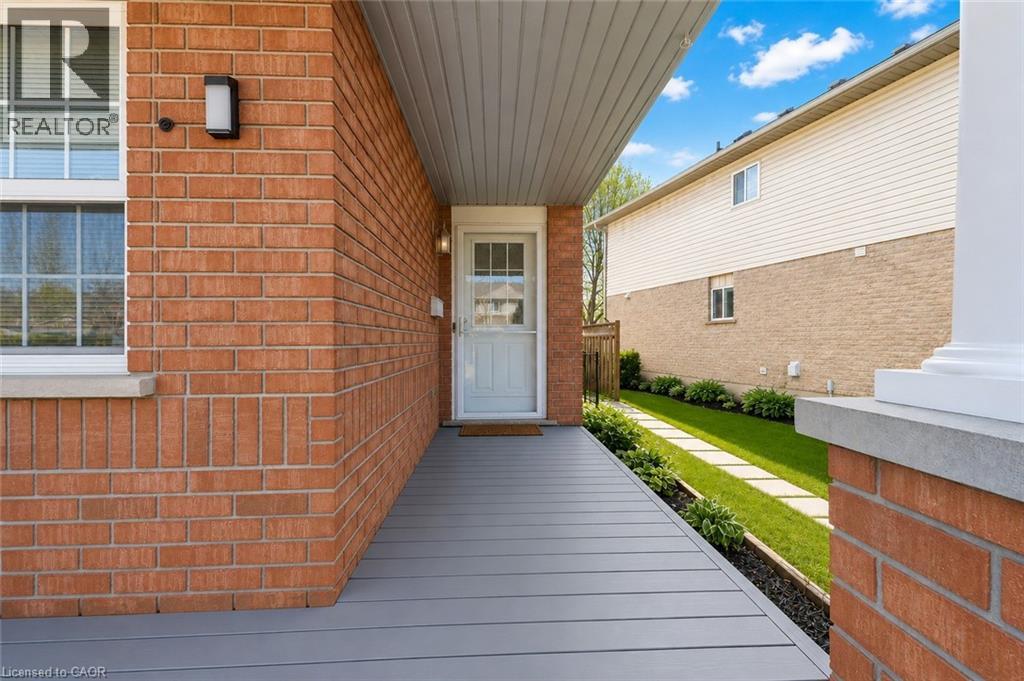 15 Copper Leaf Street, Kitchener, Ontario  N2E 3T3 - Photo 3 - 40835829