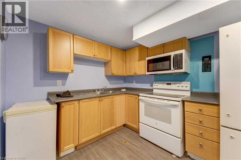 15 Copper Leaf Street, Kitchener, Ontario  N2E 3T3 - Photo 33 - 40835829