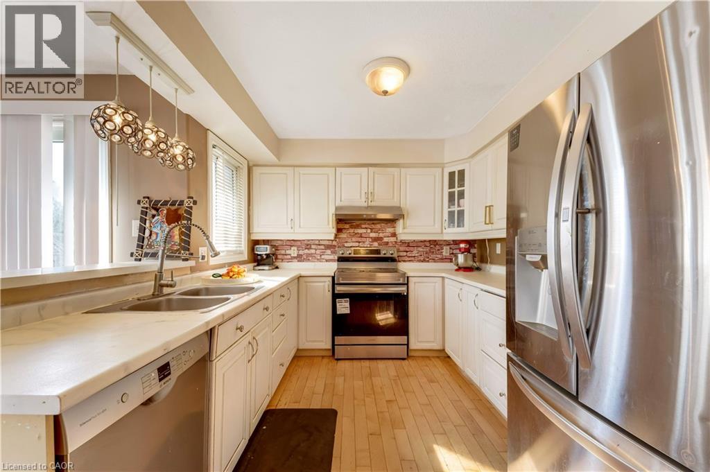 15 Copper Leaf Street, Kitchener, Ontario  N2E 3T3 - Photo 8 - 40835829