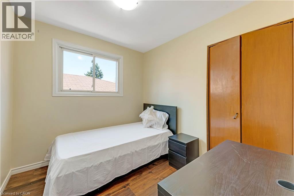 402 Lakeview Drive, Waterloo, Ontario  N2L 4Z6 - Photo 16 - 40835792