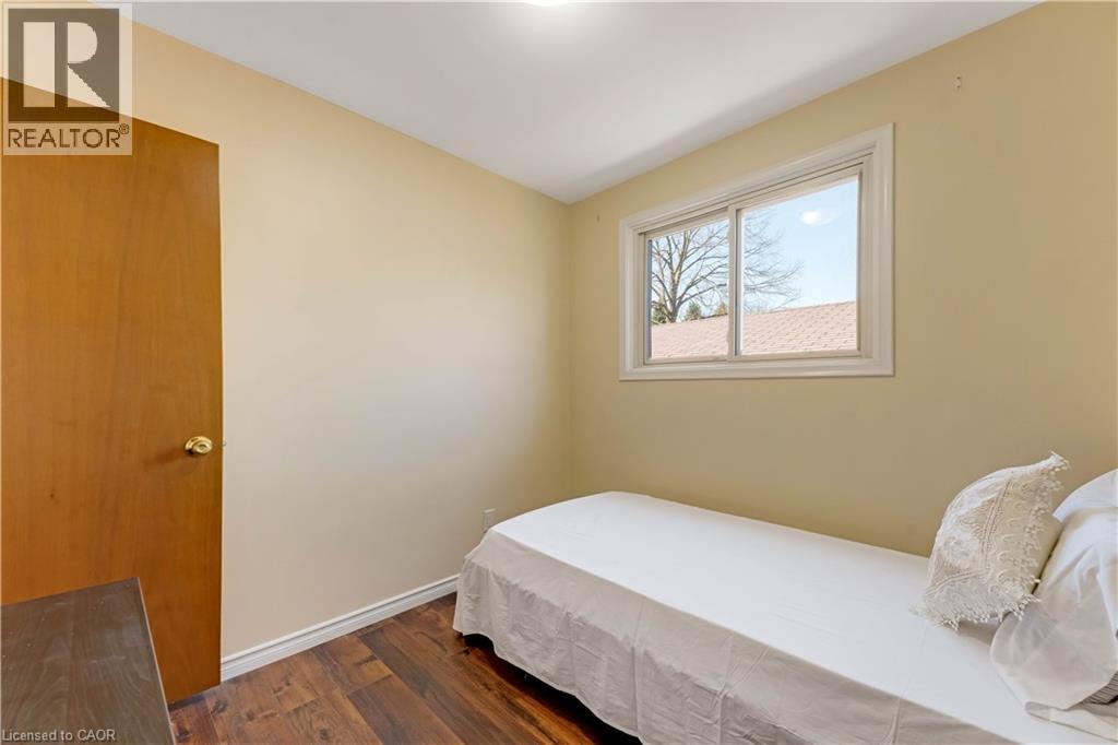 402 Lakeview Drive, Waterloo, Ontario  N2L 4Z6 - Photo 18 - 40835792