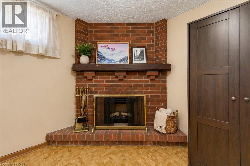 402 Lakeview Drive, Waterloo, Ontario  N2L 4Z6 - Photo 31 - 40835792