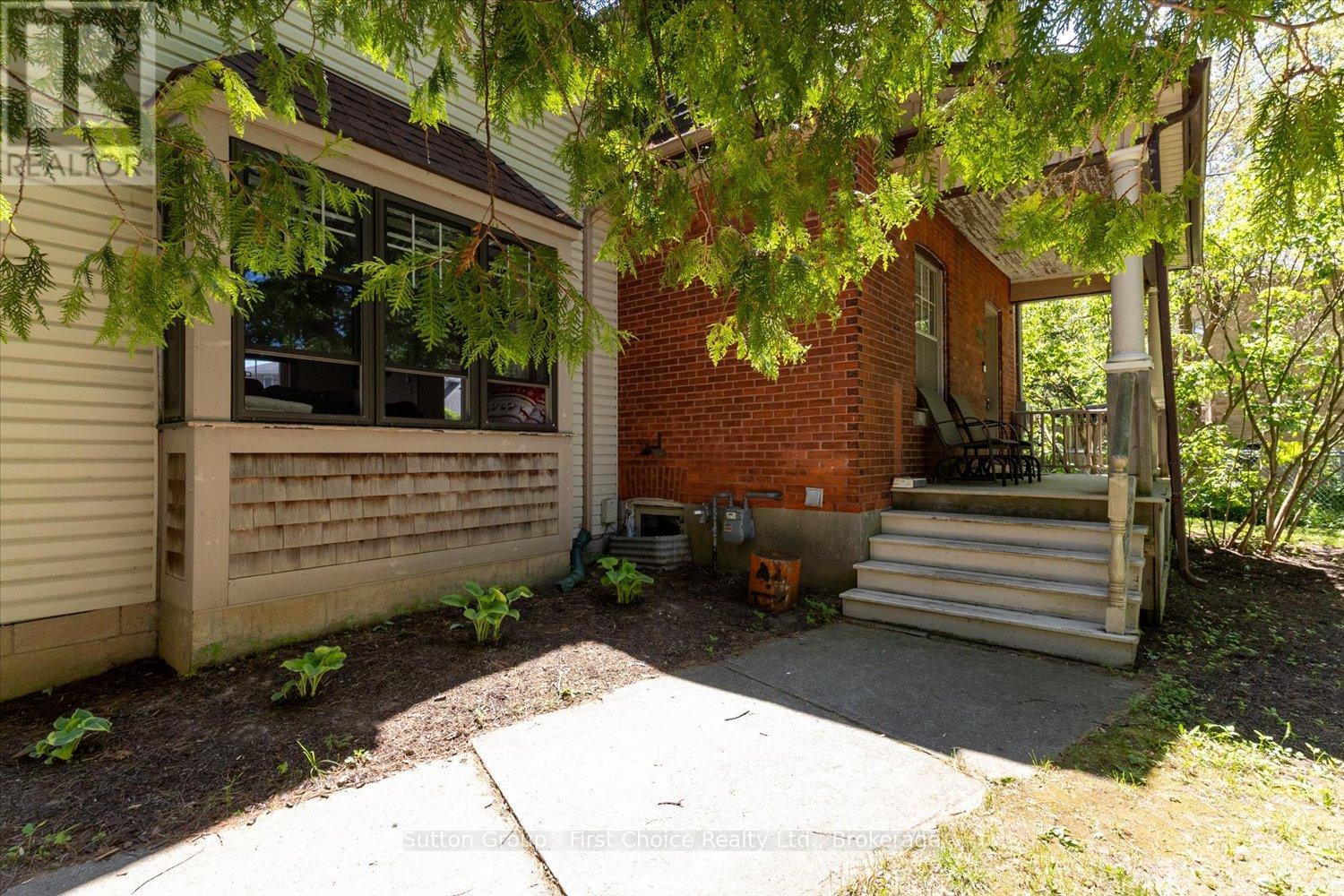 409 Mornington Street, Stratford, Ontario  N5A 5G7 - Photo 4 - X13235890