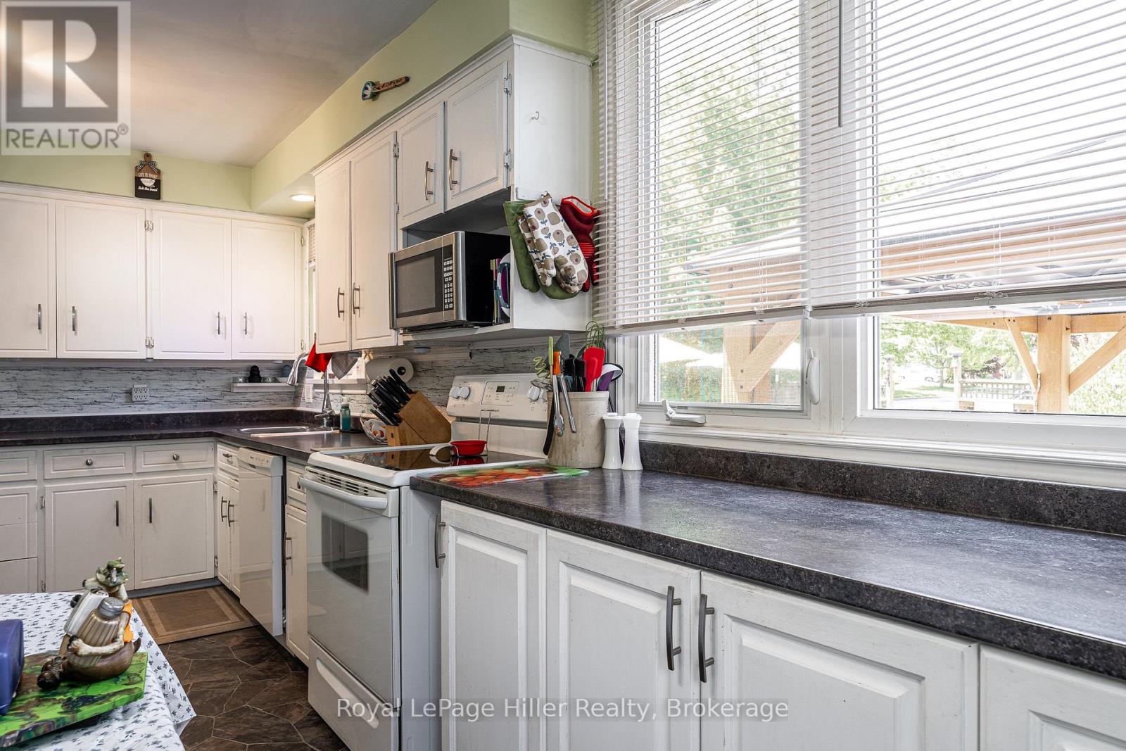 272 John Street N, Stratford, Ontario  N5A 6M1 - Photo 18 - X13235964