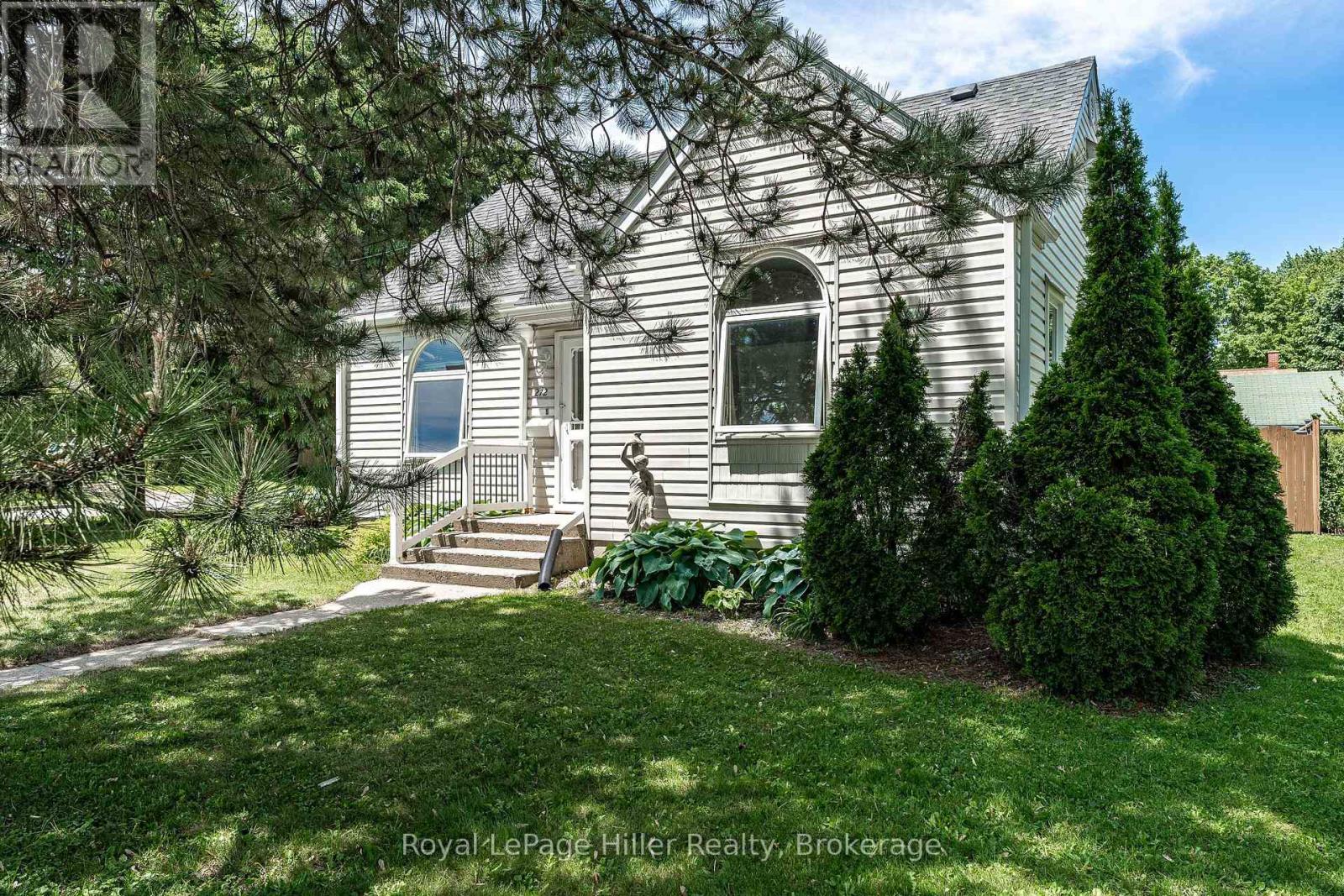 272 John Street N, Stratford, Ontario  N5A 6M1 - Photo 2 - X13235964