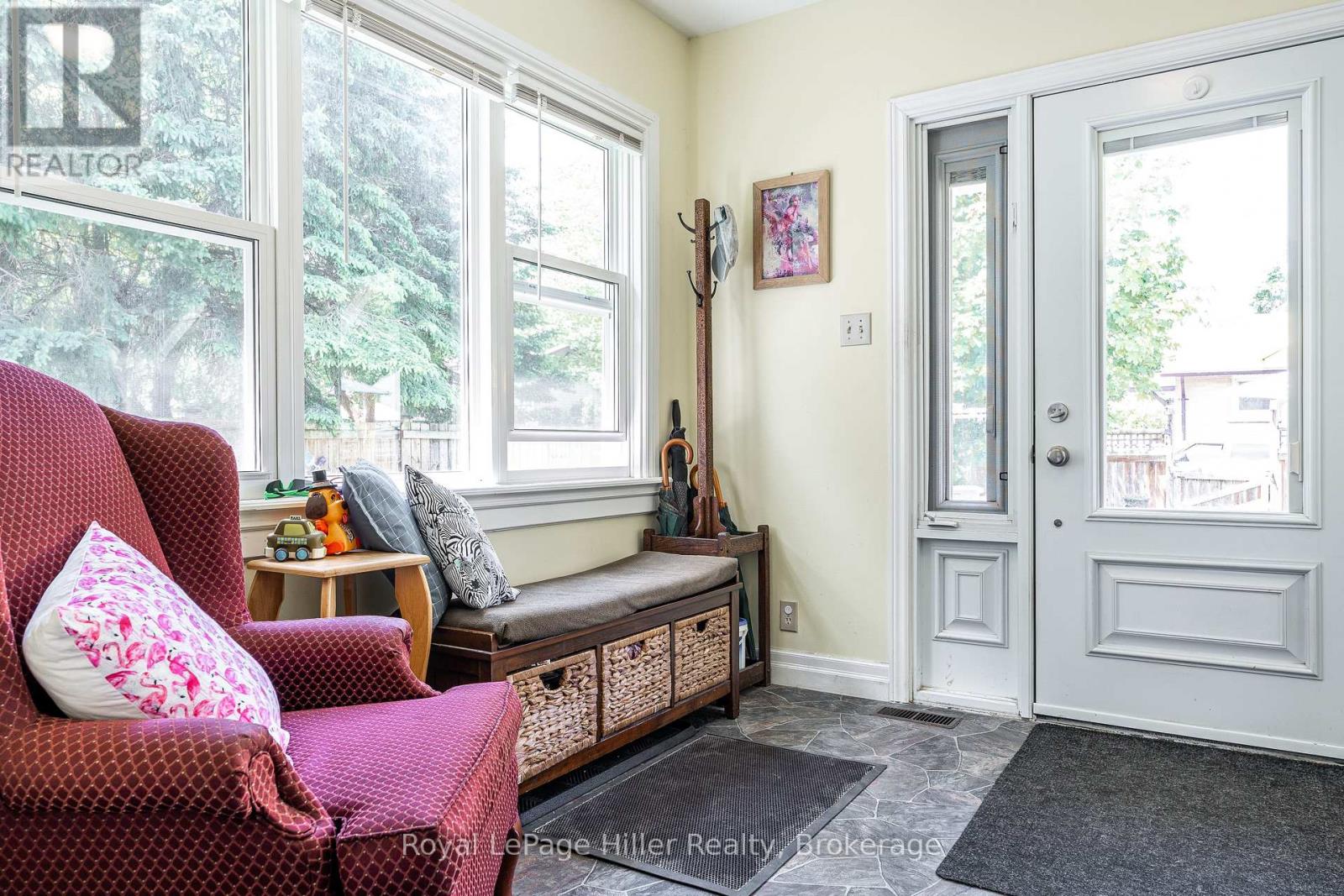 272 John Street N, Stratford, Ontario  N5A 6M1 - Photo 4 - X13235964
