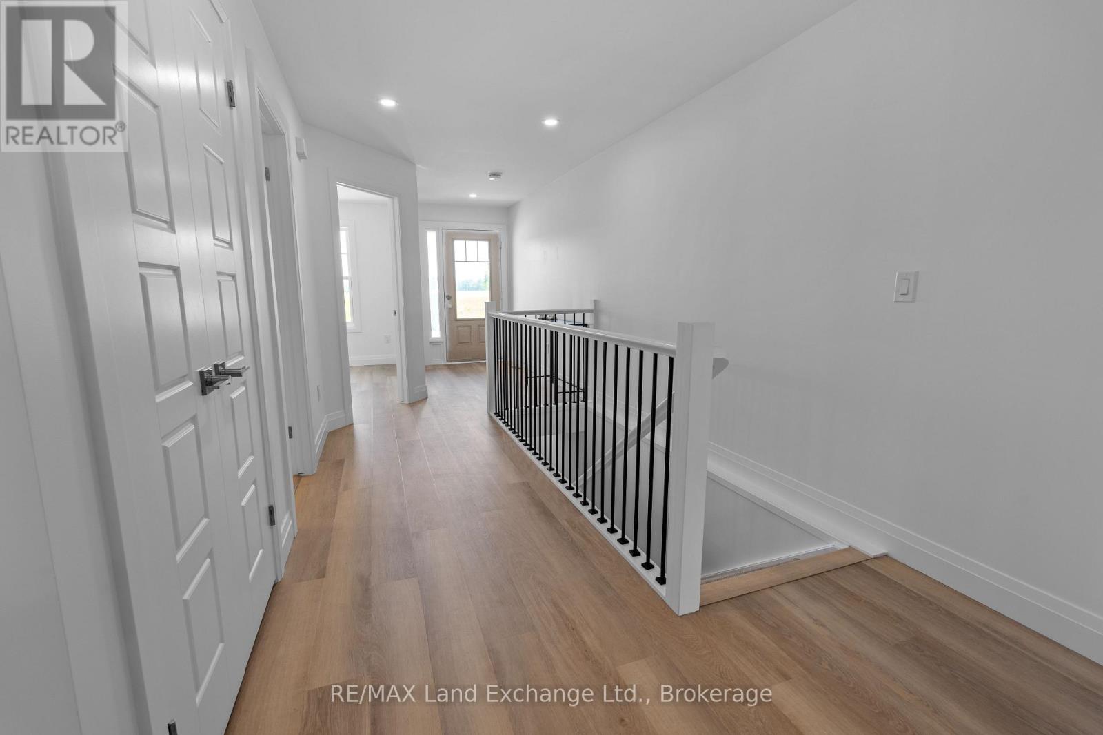 98 Eagle Court, Saugeen Shores, Ontario  N0H 2C3 - Photo 9 - X13236100