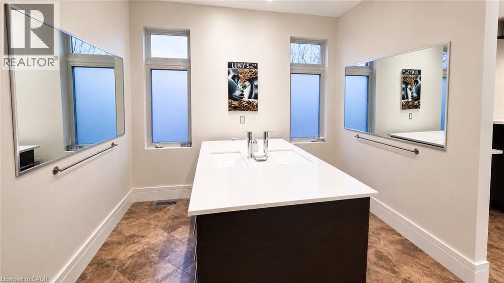 32 Kenny Court, Thorold, Ontario  L2V 5G4 - Photo 24 - 40836474
