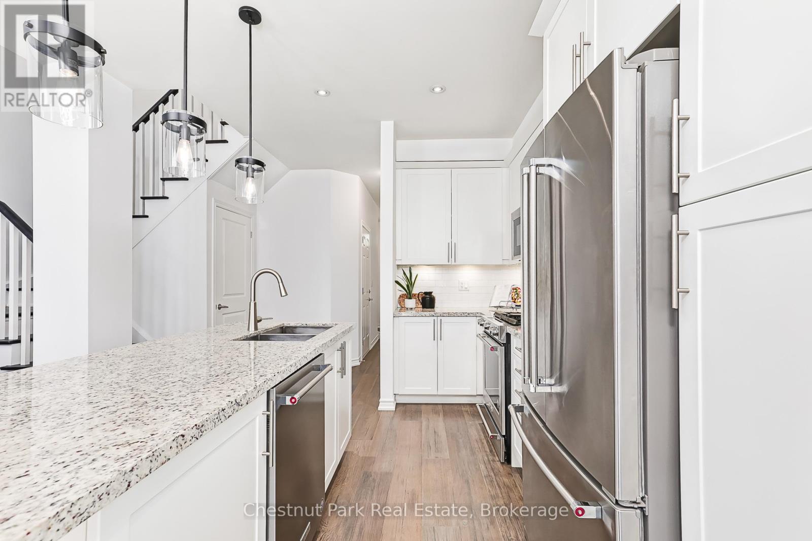 18 Gregory Avenue, Collingwood, Ontario  L9Y 0Z5 - Photo 11 - S13236660