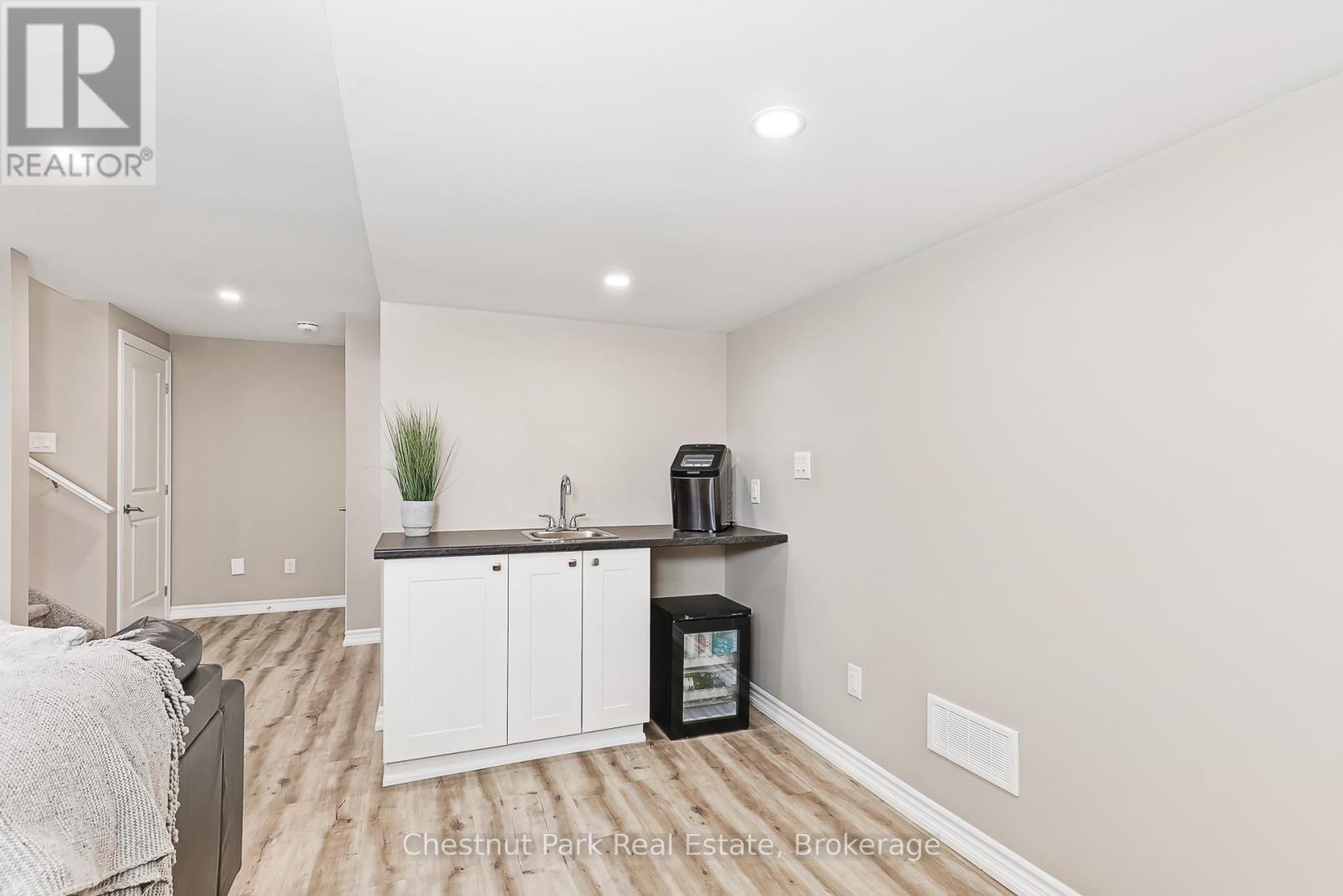 18 Gregory Avenue, Collingwood, Ontario  L9Y 0Z5 - Photo 30 - S13236660