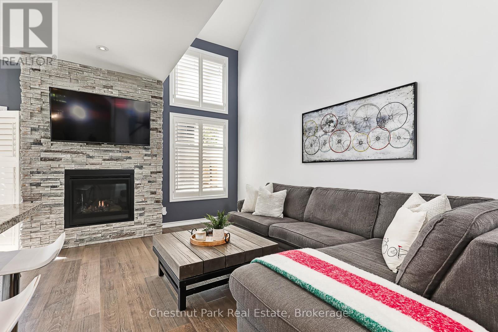 18 Gregory Avenue, Collingwood, Ontario  L9Y 0Z5 - Photo 7 - S13236660