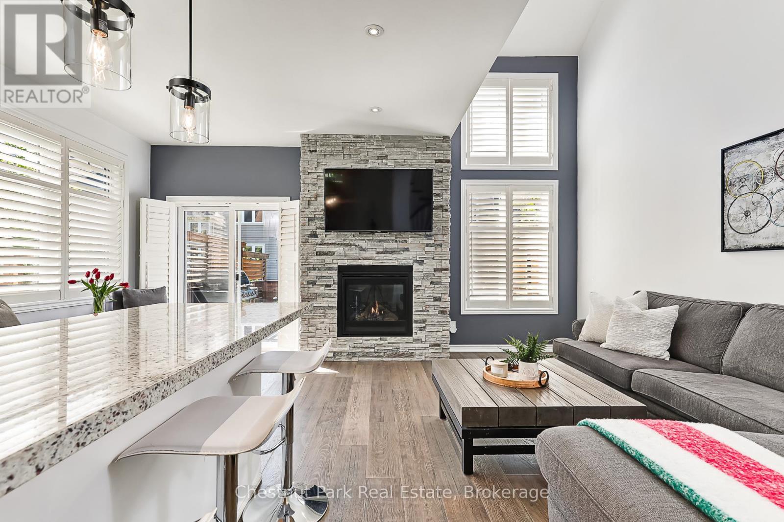 18 Gregory Avenue, Collingwood, Ontario  L9Y 0Z5 - Photo 8 - S13236660