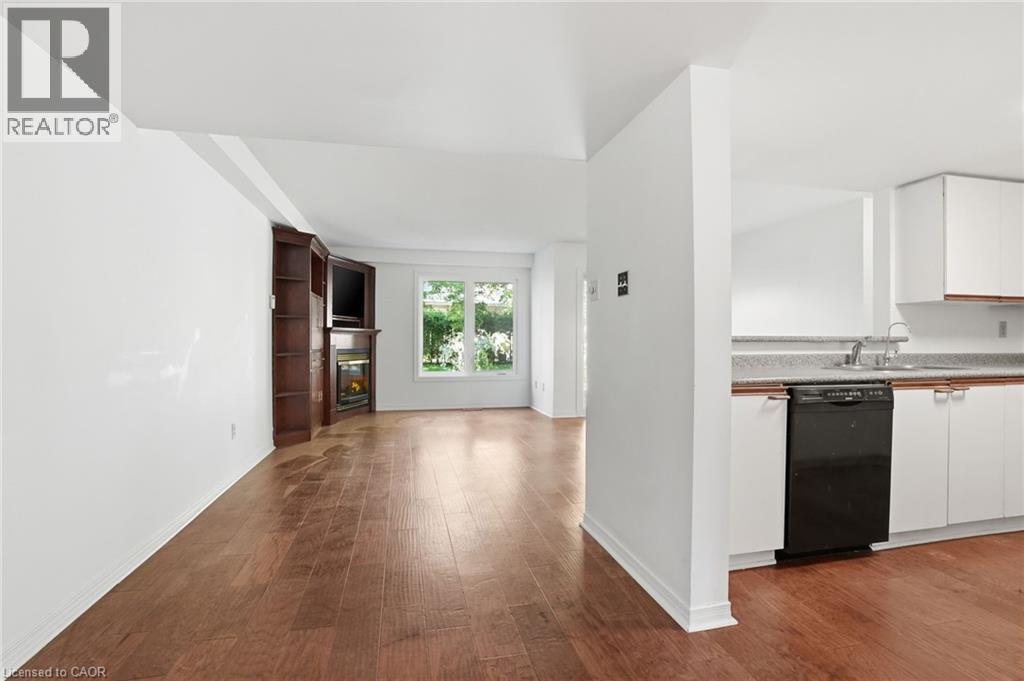 2530 Northampton Boulevard Unit# 65, Burlington, Ontario  L7M 4B4 - Photo 6 - 40836463