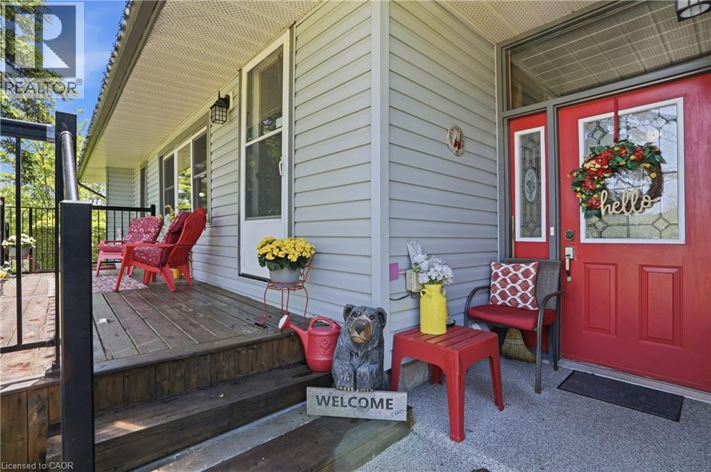 925 Highway 6 N, Flamborough, Ontario  L8N 2Z7 - Photo 2 - 40836445