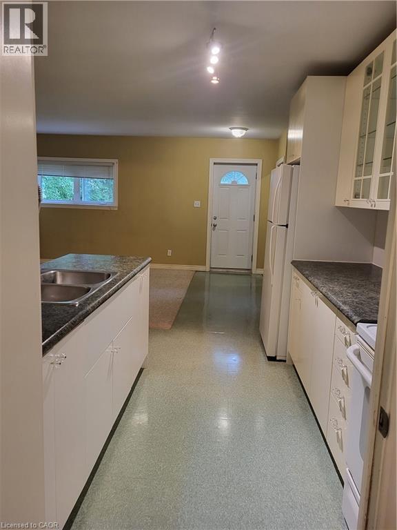 311 Brock Road, Hamilton, Ontario  L9H 5H4 - Photo 28 - 40836392