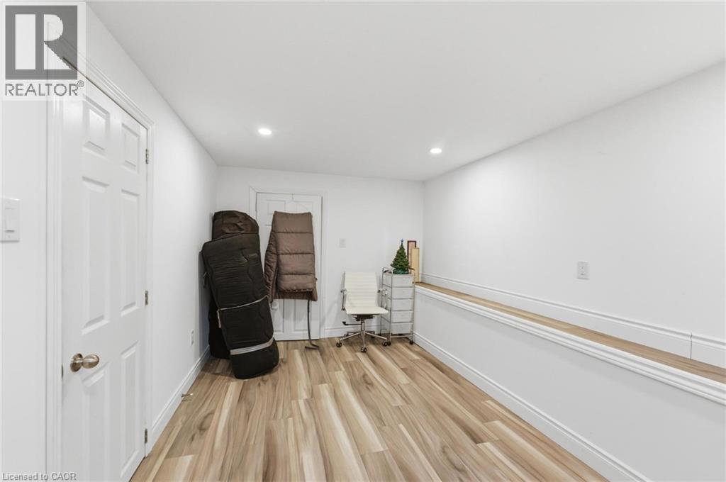 82 Cumming Court, Ancaster, Ontario  L9G 1V3 - Photo 27 - 40836550